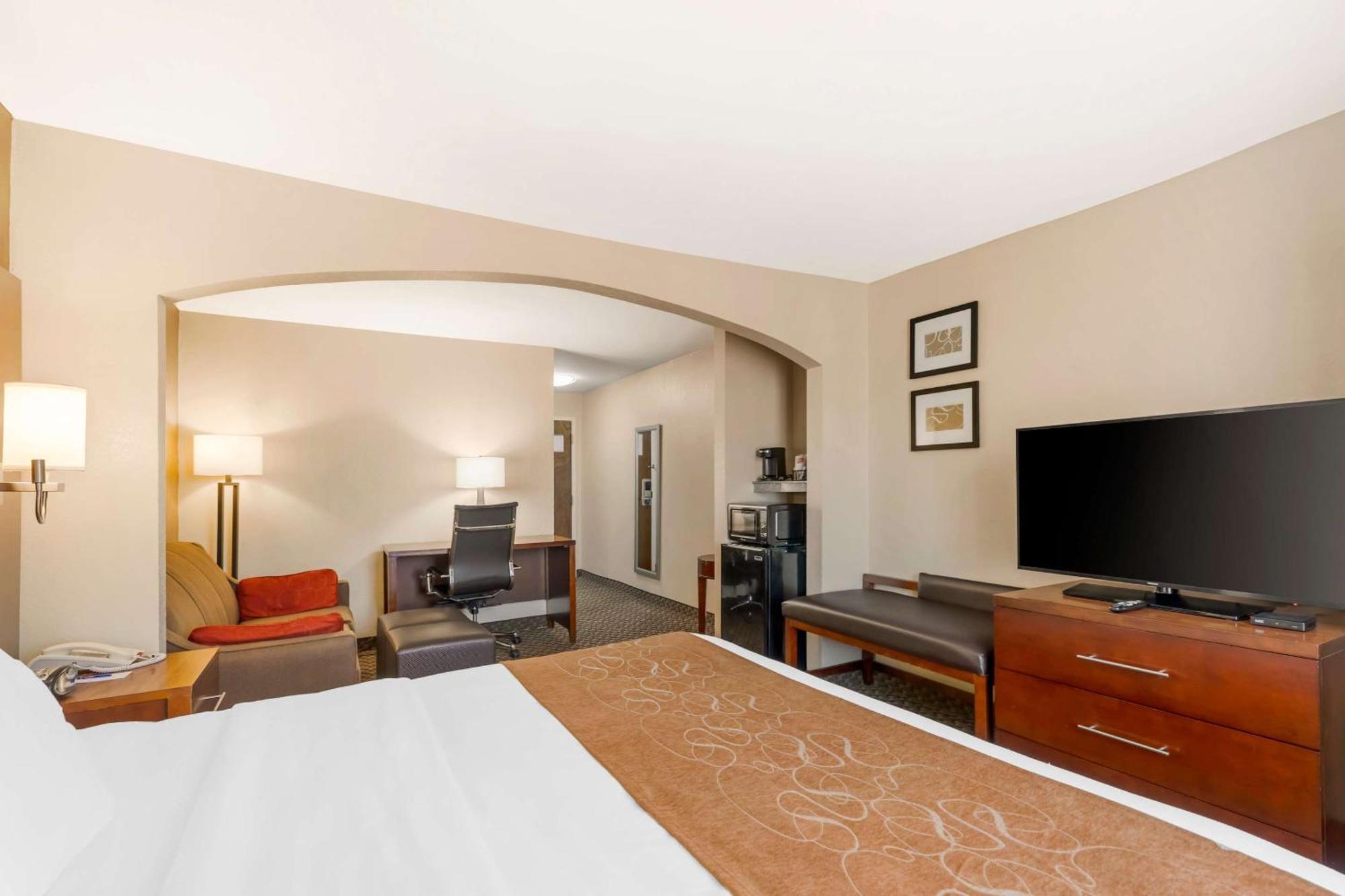 Comfort Suites Port Allen - Baton Rouge Exterior foto