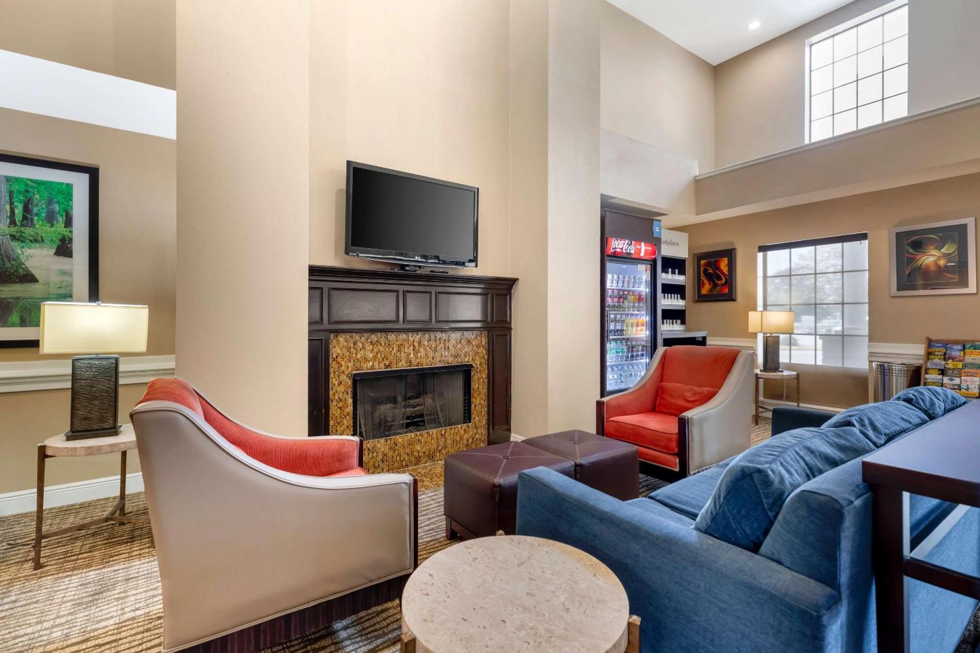 Comfort Suites Port Allen - Baton Rouge Exterior foto